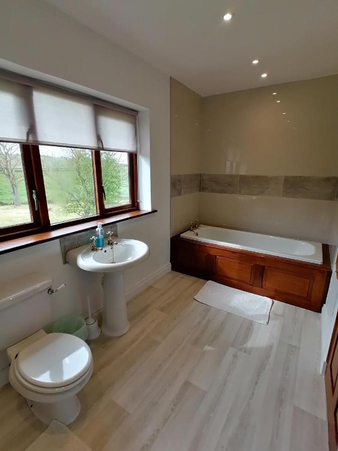 Tyddyn Crwn Country-House Apartments Beaumaris Εξωτερικό φωτογραφία