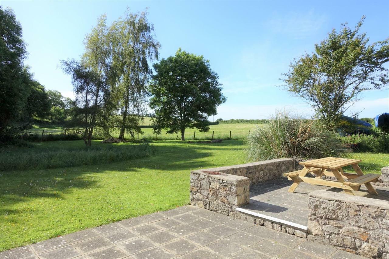 Tyddyn Crwn Country-House Apartments Beaumaris Εξωτερικό φωτογραφία