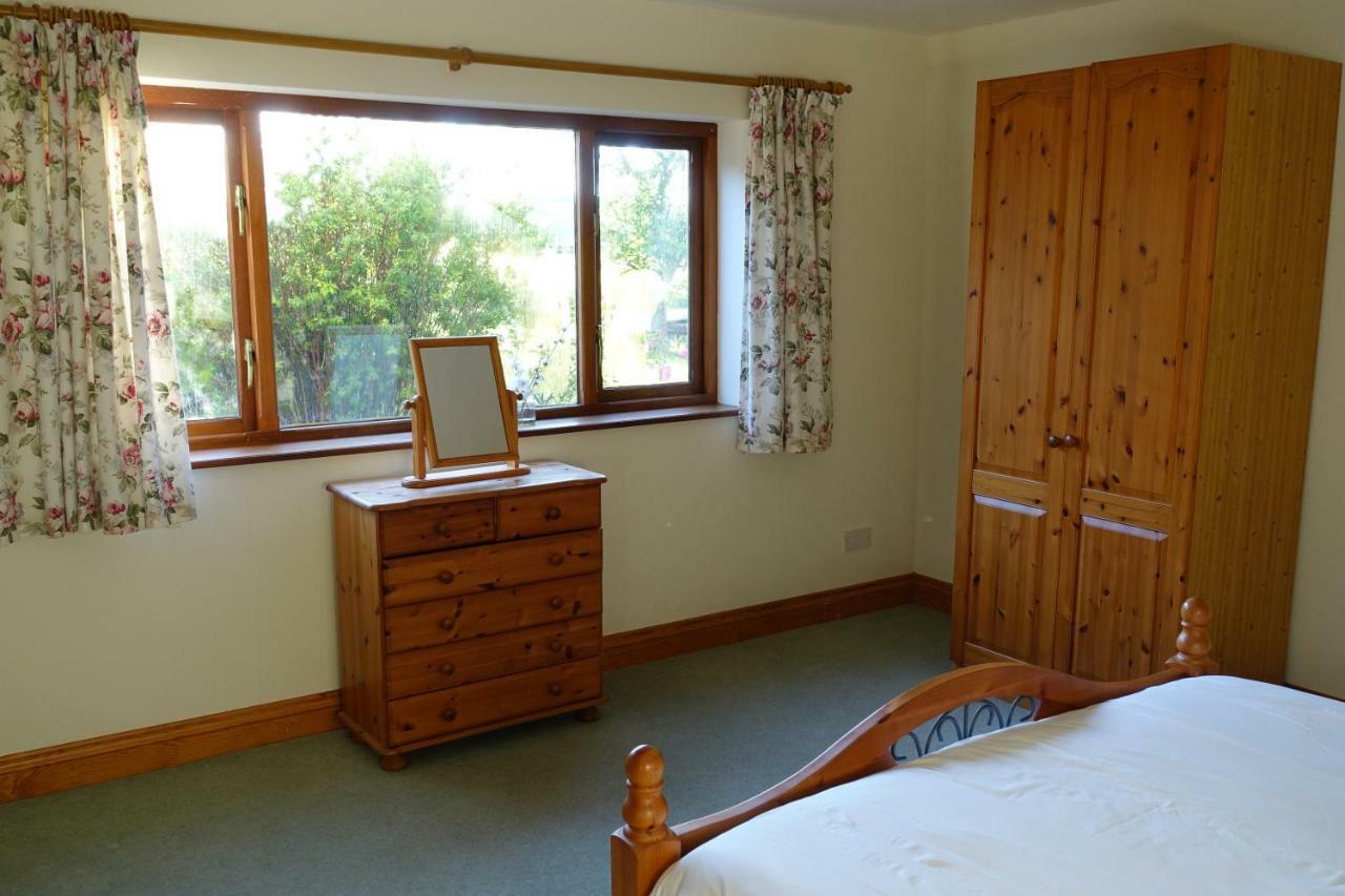 Tyddyn Crwn Country-House Apartments Beaumaris Εξωτερικό φωτογραφία