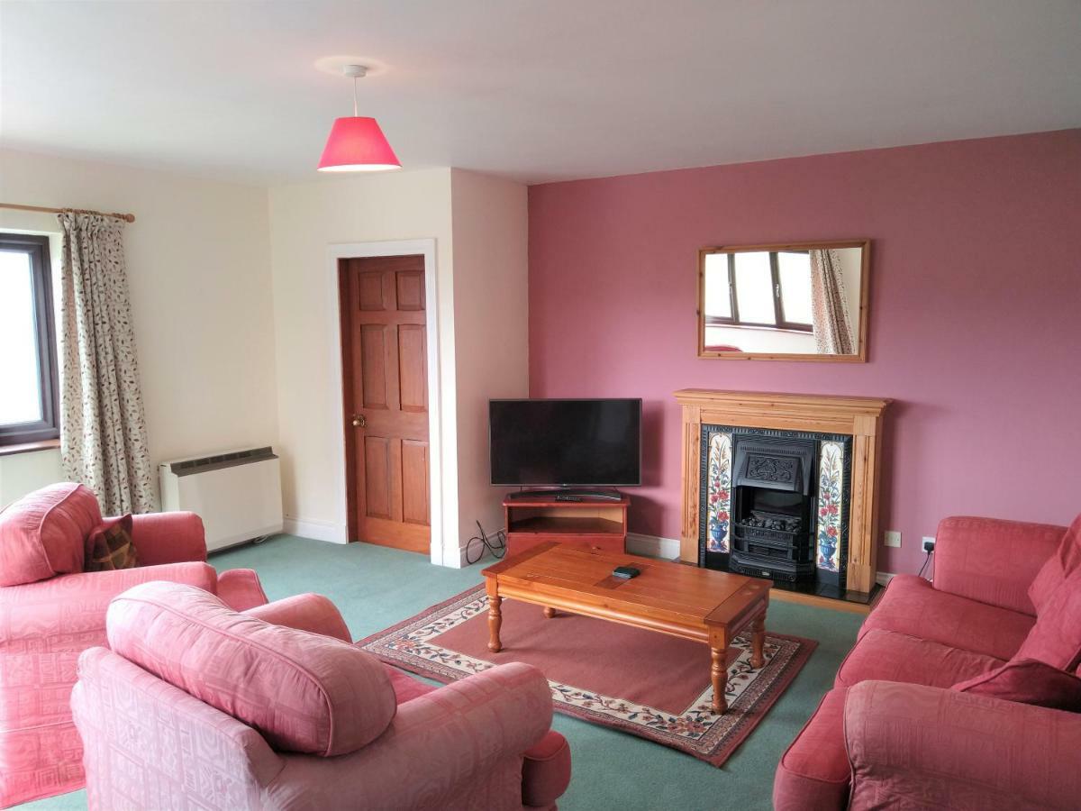 Tyddyn Crwn Country-House Apartments Beaumaris Εξωτερικό φωτογραφία